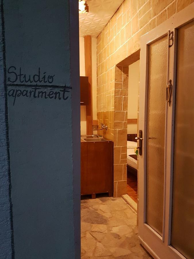 Belette Apartment *
